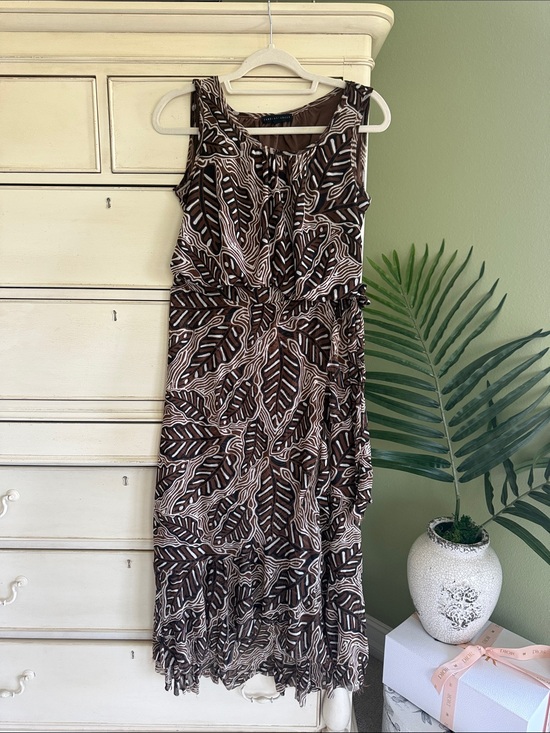 Jane and Delancey Dresses & Skirts - Jane and Delancey Brown and Cream top and skirt Leaf-Print size small